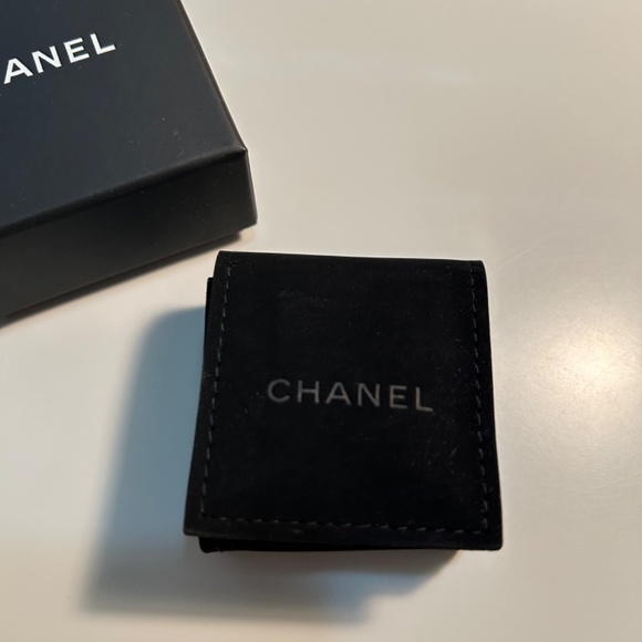 CHANEL Crystal CC Logo Star And Moon Earrings - Picture 6 of 12